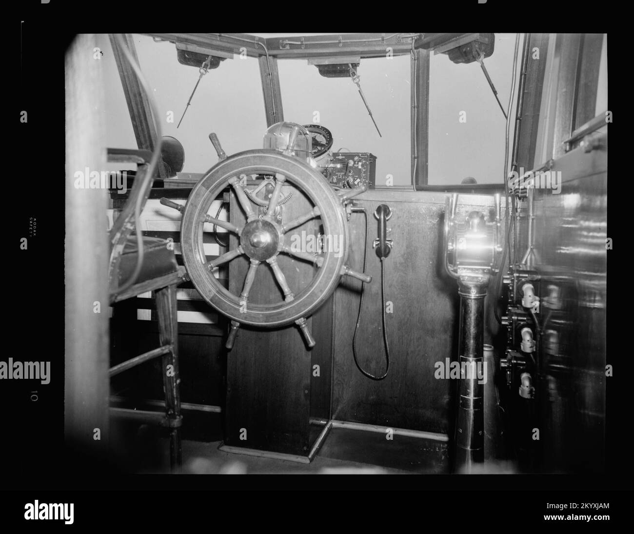 AGC369 Williamsburg , Ships, Naval Vessels, Boats, Naval History, Navy