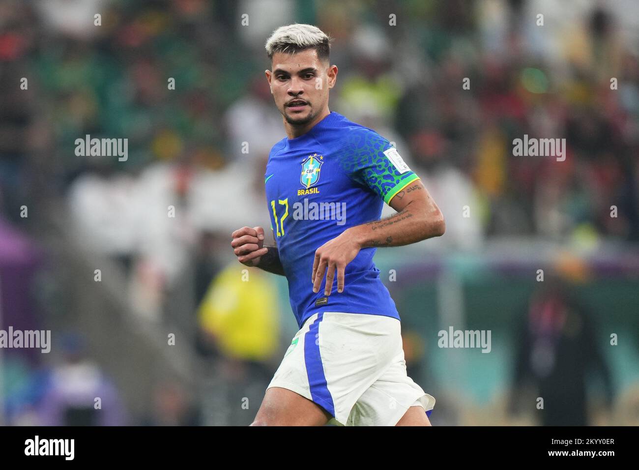 Bruno Guimarães of Brazil during the FIFA World Cup Qatar 2022 match, Group G, between Cameroon and Brazil played at Lusail Stadium on Dec 2, 2022 in Lusail, Qatar. (Photo by Bagu Blanco / PRESSIN) Stock Photo