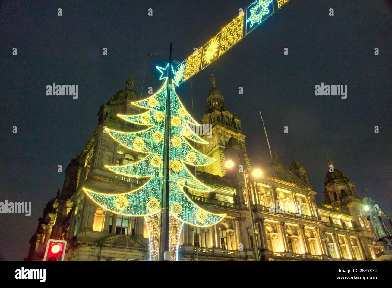 Glasgow, Scotland, UK 2nd December, 2022. square Christmas with