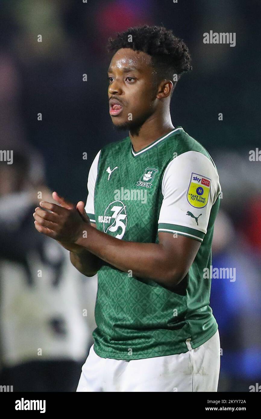 Plymouth Uk 02nd Dec 22 Niall Ennis 11 Of Plymouth Argyle Applauds The Home Fans After The Sky Bet League 1 Match Plymouth Argyle Vs Port Vale At Home Park Plymouth United