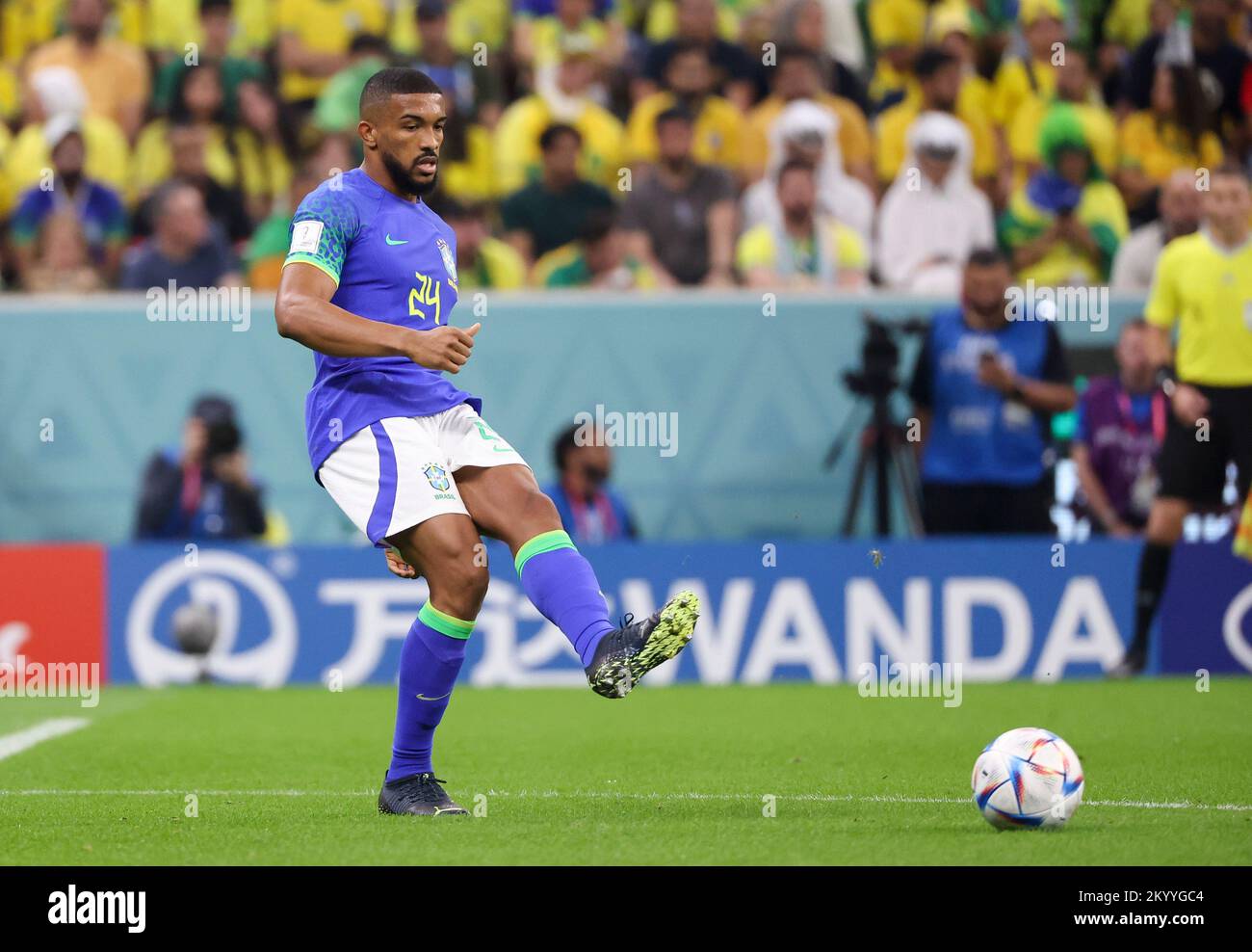 Al Daayen, Qatar. 02nd Dec, 2022. Gleison Bremer Silva Nascimento of Brazil during the FIFA World Cup 2022, Group G football match between Cameroon and Brazil on December 2, 2022 at Lusail Stadium in Al Daayen, Qatar - Photo Jean Catuffe / DPPI Credit: DPPI Media/Alamy Live News Stock Photo