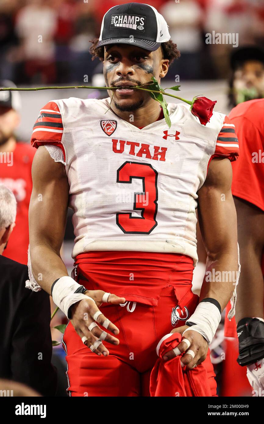 Las Vegas, NV, USA. 2nd Dec, 2022. Utah Utes running back Ja'Quinden Jackson (3) celebrates at the conclusion of the Pac-12 Championship Game featuring the Utah Utes and the USC Trojans at Allegiant Stadium in Las Vegas, NV. Christopher Trim/CSM/Alamy Live News Stock Photo