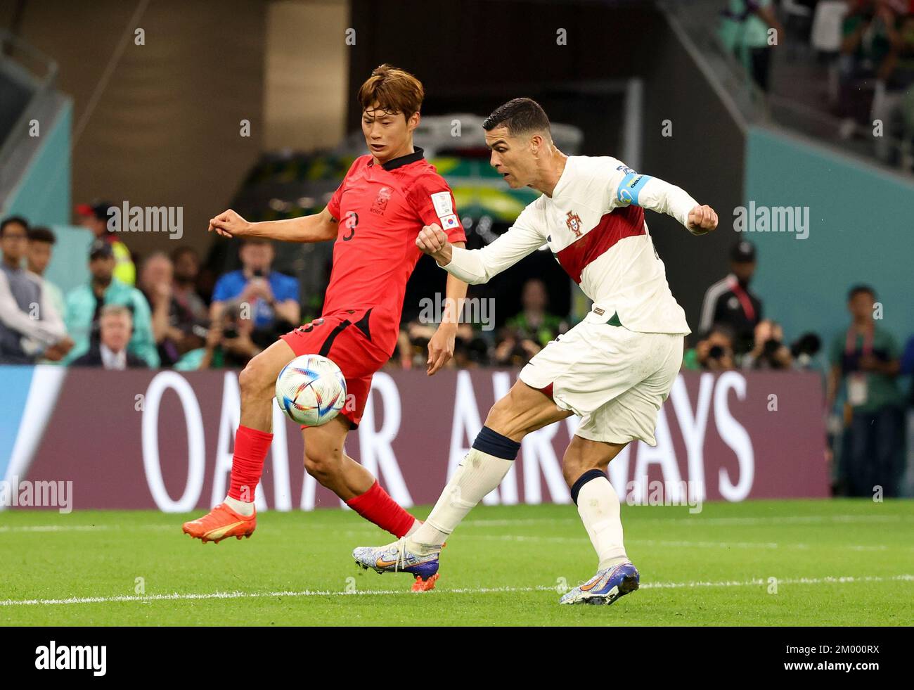Doha, Qatar. 02nd Dec, 2022. Cristiano Ronaldo of Portugal, Kim Jin-Su of South Korea (left) during the FIFA World Cup 2022, Group H football match between Korea Republic and Portugal on December 2, 2022 at Education City Stadium in Doha, Qatar - Photo Jean Catuffe / DPPI Credit: DPPI Media/Alamy Live News Stock Photo
