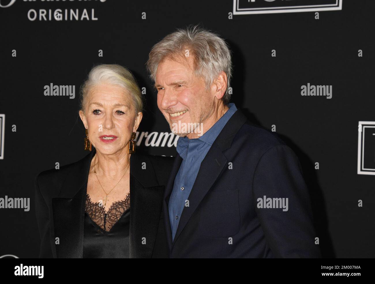 LOS ANGELES, CALIFORNIA - DECEMBER 02: (L-R) Helen Mirren and Harrison Ford attend the Los Angeles Premiere Of Paramount+'s '1923' at Hollywood Americ Stock Photo