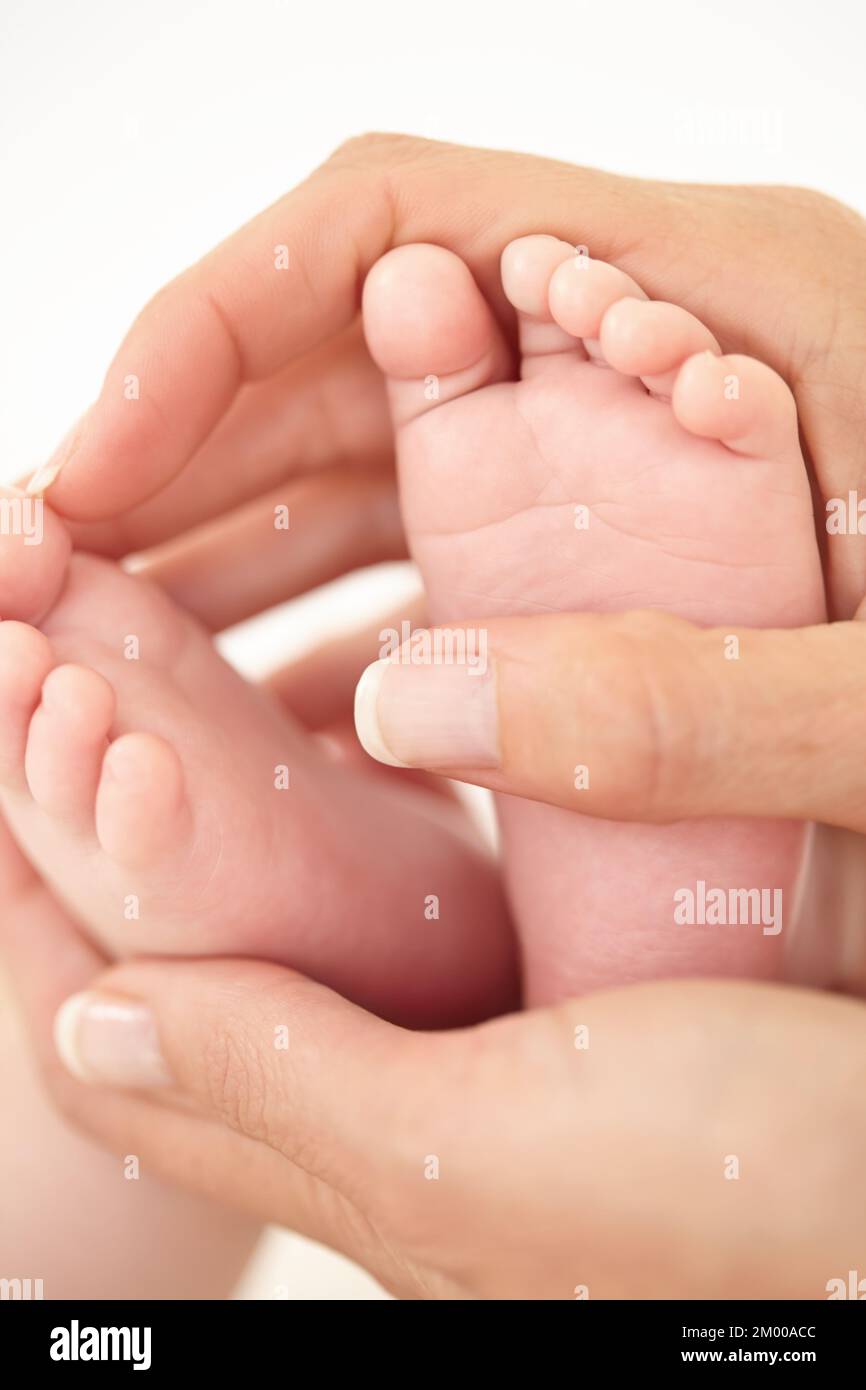 Close Up Kids Male Feet Hi res Stock Photography And Images Alamy close-up-kids-male-feet-hi-res-stock-photography-and-images-alamy