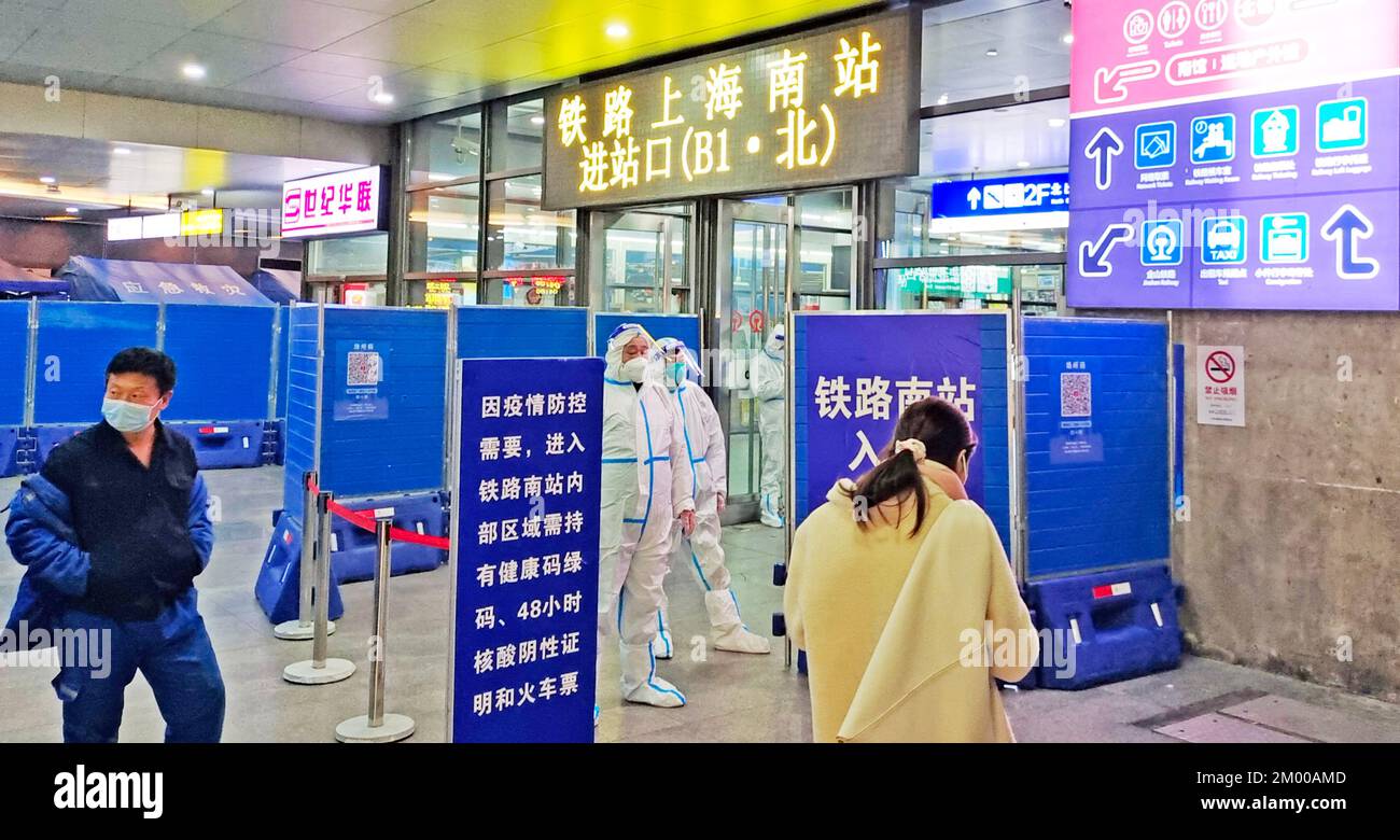 SHANGHAI CHINA DECEMBER 2 2022 A View Of The Epidemic Prevention shanghai-china-december-2-2022-a-view-of-the-epidemic-prevention
