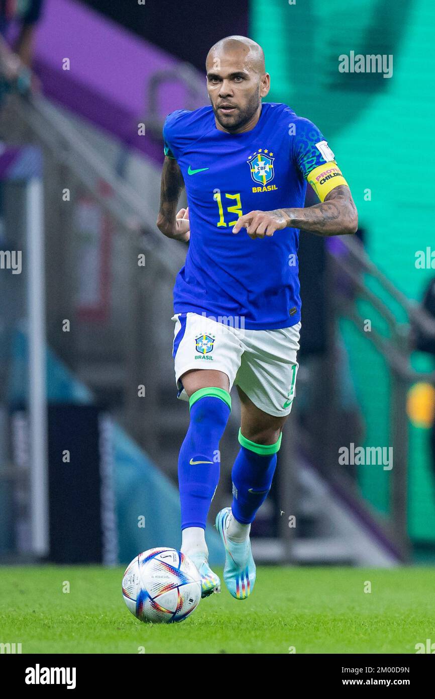 Lusail, Qatar. 02nd Dec, 2022. Soccer: World Cup, Cameroon - Brazil, Preliminary round, Group G, Matchday 3, Lusail Stadium, Brazil's Dani Alves in action. Credit: Tom Weller/dpa/Alamy Live News Stock Photo