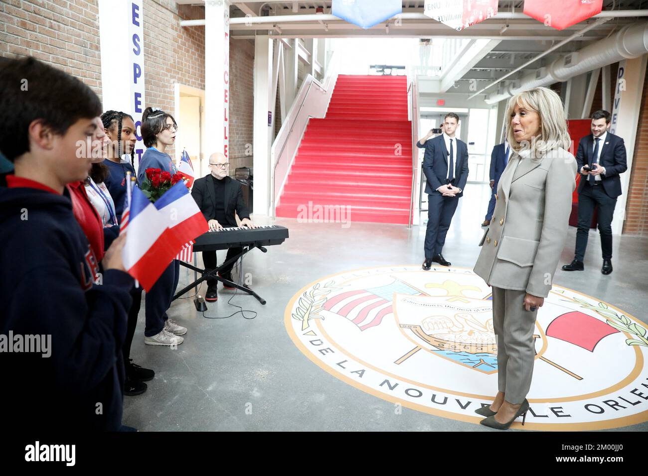 New Orleans, USA. 03rd Dec, 2022. La Première Dame Brigitte Macron a visité  le Lycée Français de la Nouvelle-Orléans, à l'occasion de son voyage  officiel aux Etats-Unis. Elle a notamment échangé avec