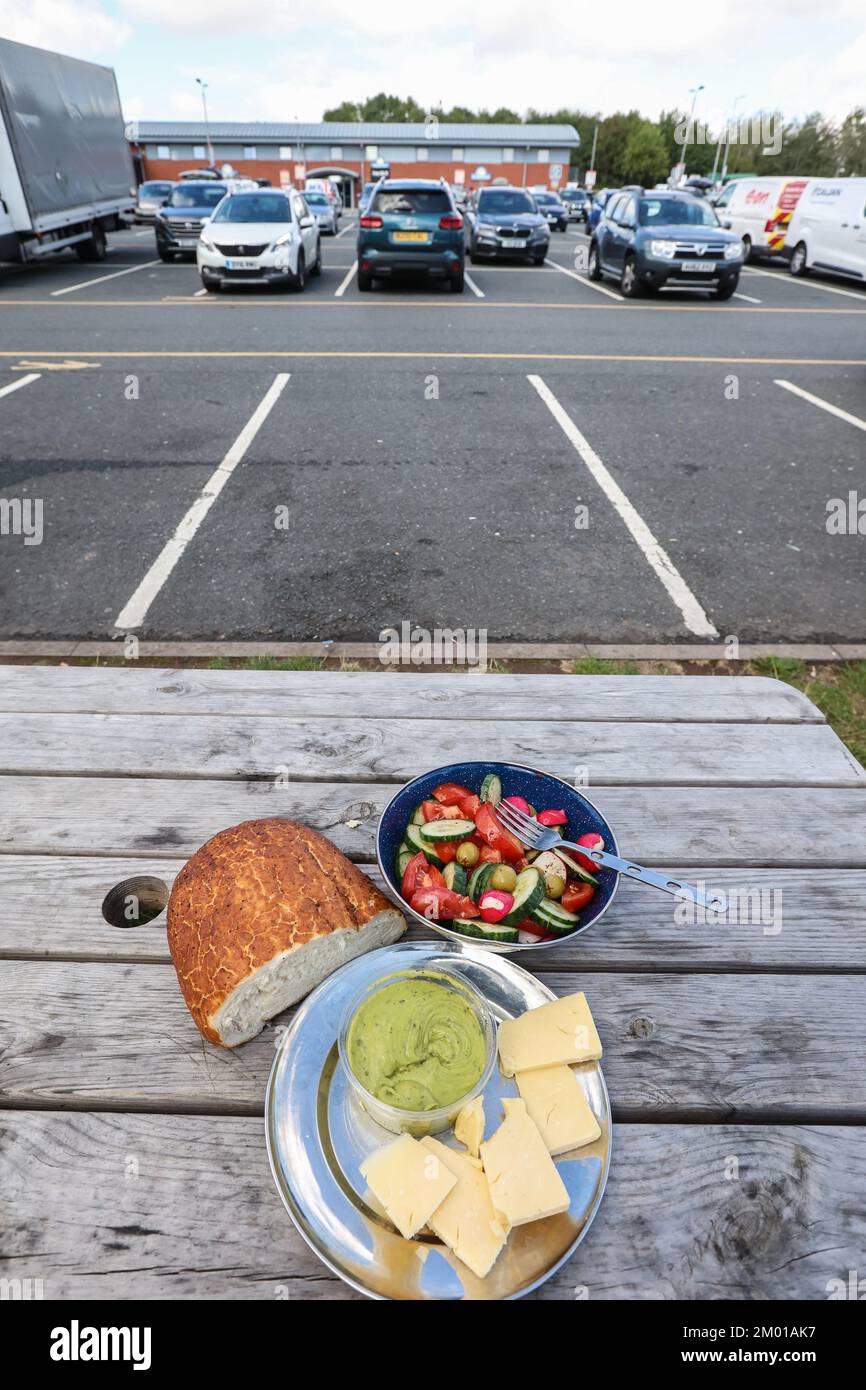 lunch,stop,food,picnic,car park,at,motorway,service,area,services, Stock Photo