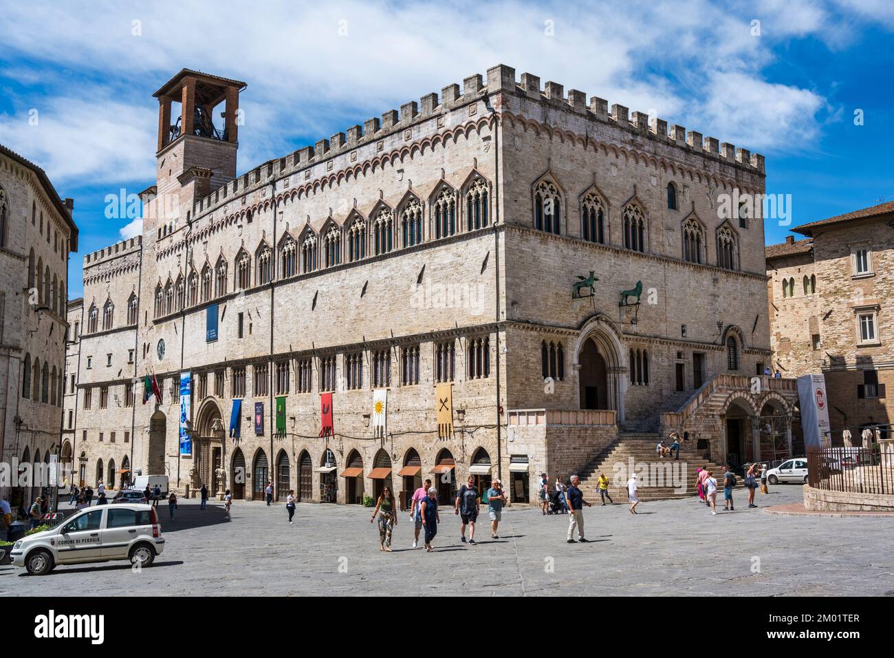 Priori Palace (Palazzo dei Priori) from Piazza IV Novembre, with Corso Vannucci on the left, in Perugia, Umbria, Italy Stock Photo