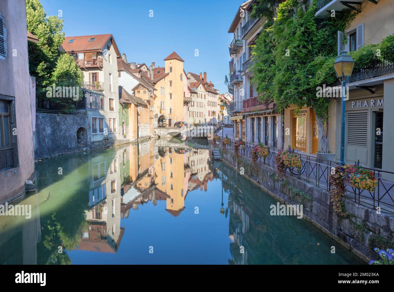 ANNECY, FRANCE - JULY 10, 2022: The old town in the morning light. Stock Photo
