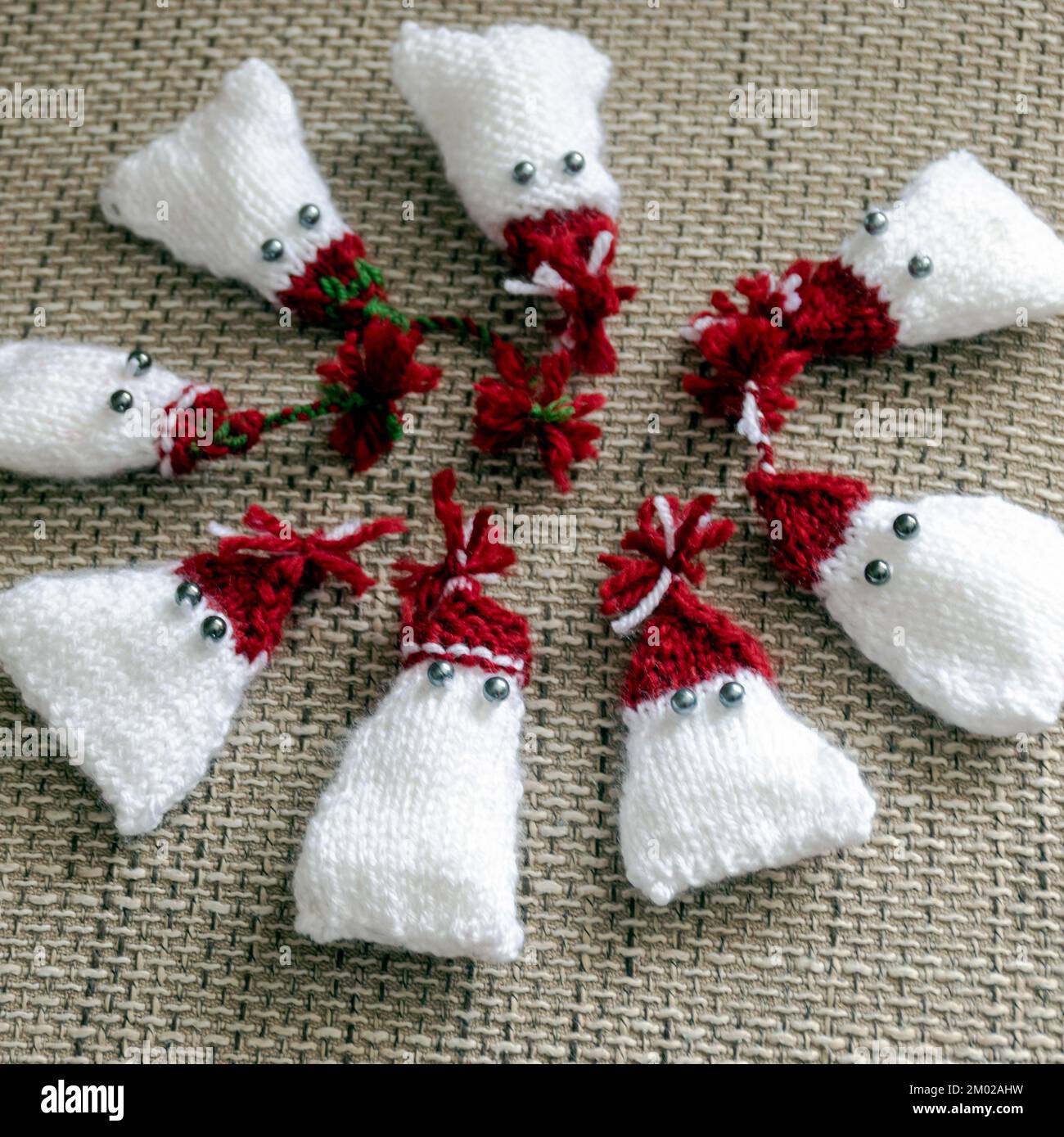knitted Christmas decorations, waiting for Christmas, advent ...
