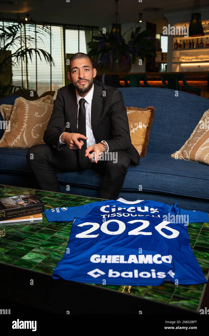 December 01 2022 hi-res stock photography and images - Alamy