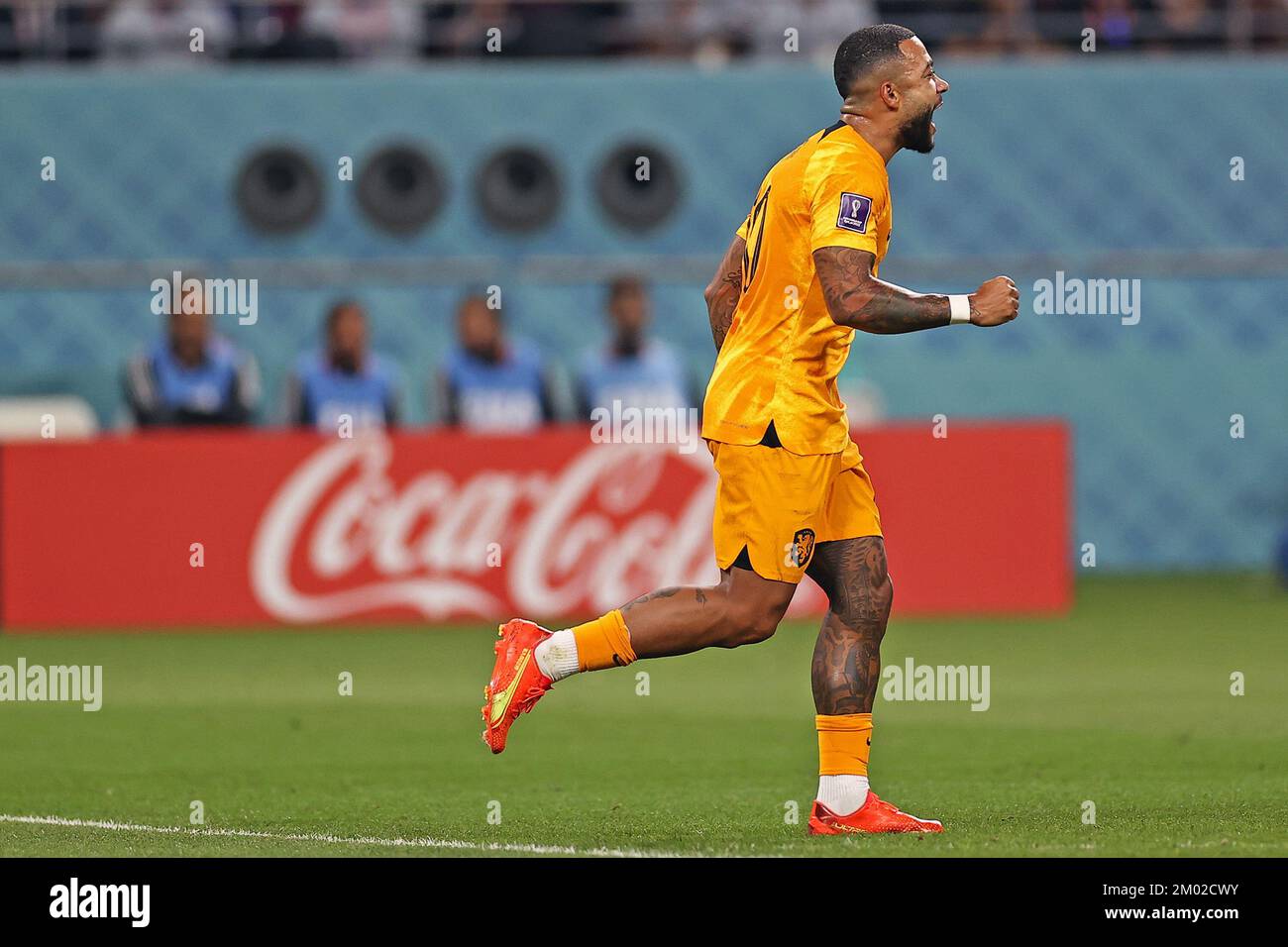 Memphis Depay da Holanda, comemora o seu gol durante a partida