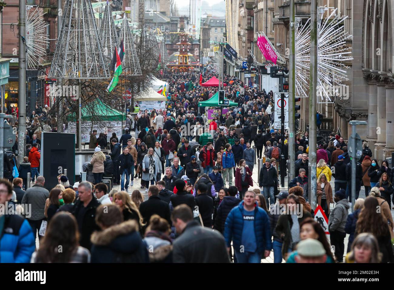 Glasgow, UK. 03rd Nov, 2022. With only 3 weeks left till Christmas, Glasgow prepares for the festive season with the return of the fairground and ice rink in George Square, the international food market in St Enoch Square, and Buchanan Street, also known as Glasgow's Style Mile busy with Christmas shoppers. Credit: Findlay/Alamy Live News Stock Photo