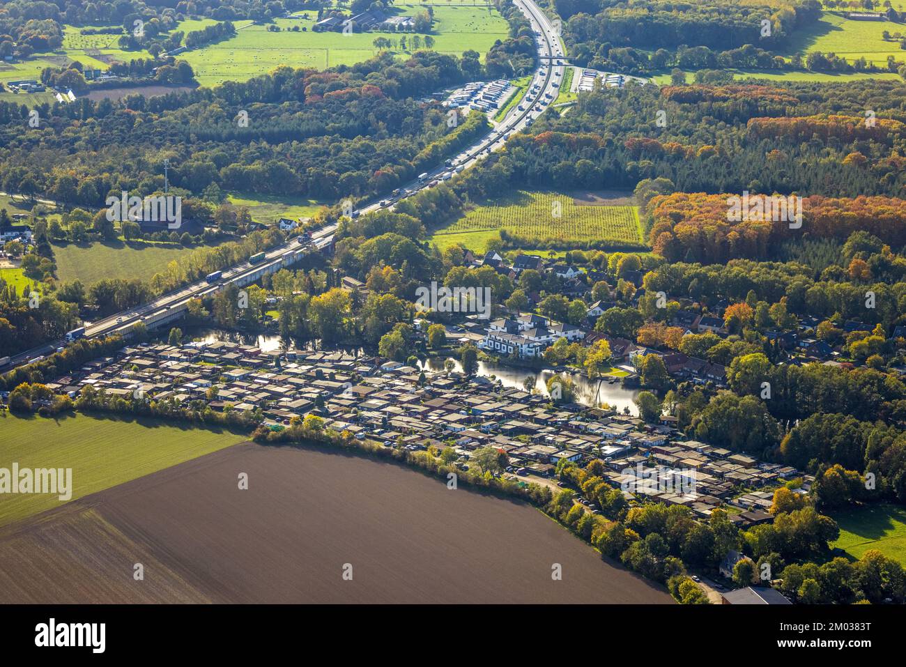 Aerial view, camping site Bej Wolters, camping site Schultes Kull, residential houses Neufelder Straße, Großer Parsick See, Vluyn, Neukirchen-Vluyn, R Stock Photo