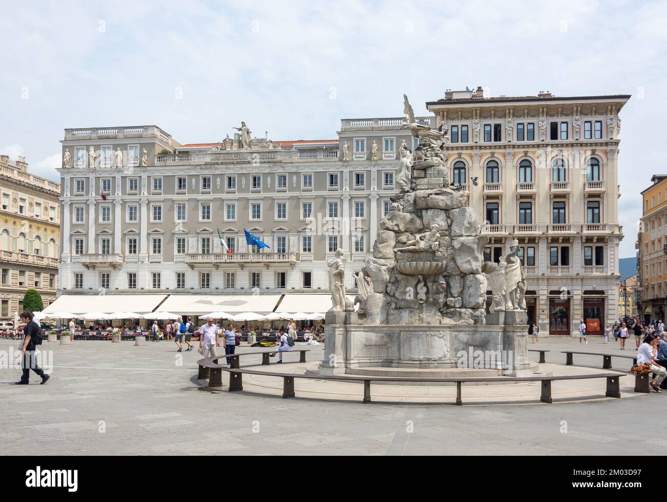 Fountain of the Four Continents and Caffe delgi Specchi,  Piazza Unita d'Italia, Trieste, Friuli Venezia Giulia Region, Italy Stock Photo
