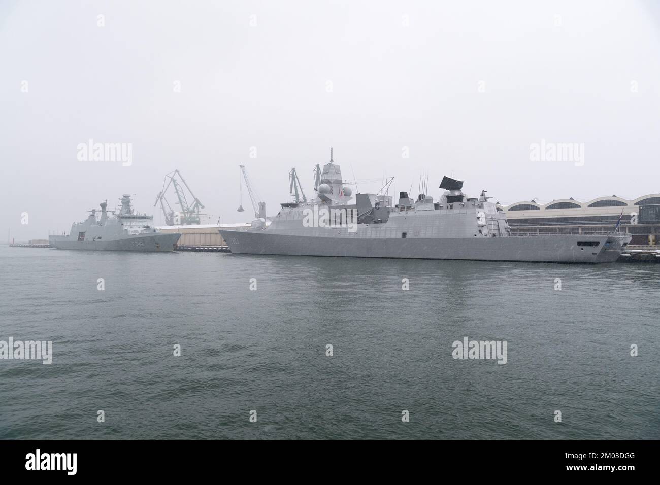Gdynia, Poland. 3rd December 2022. HDMS Esbern Snare F342, Danish Absalon-class frigate and HNLMS Tromp F803, Dutch De Zeven Provinciën-class frigate of the Standing NATO Maritime Group One SNMG1 © Wojciech Strozyk / Alamy Live News Stock Photo