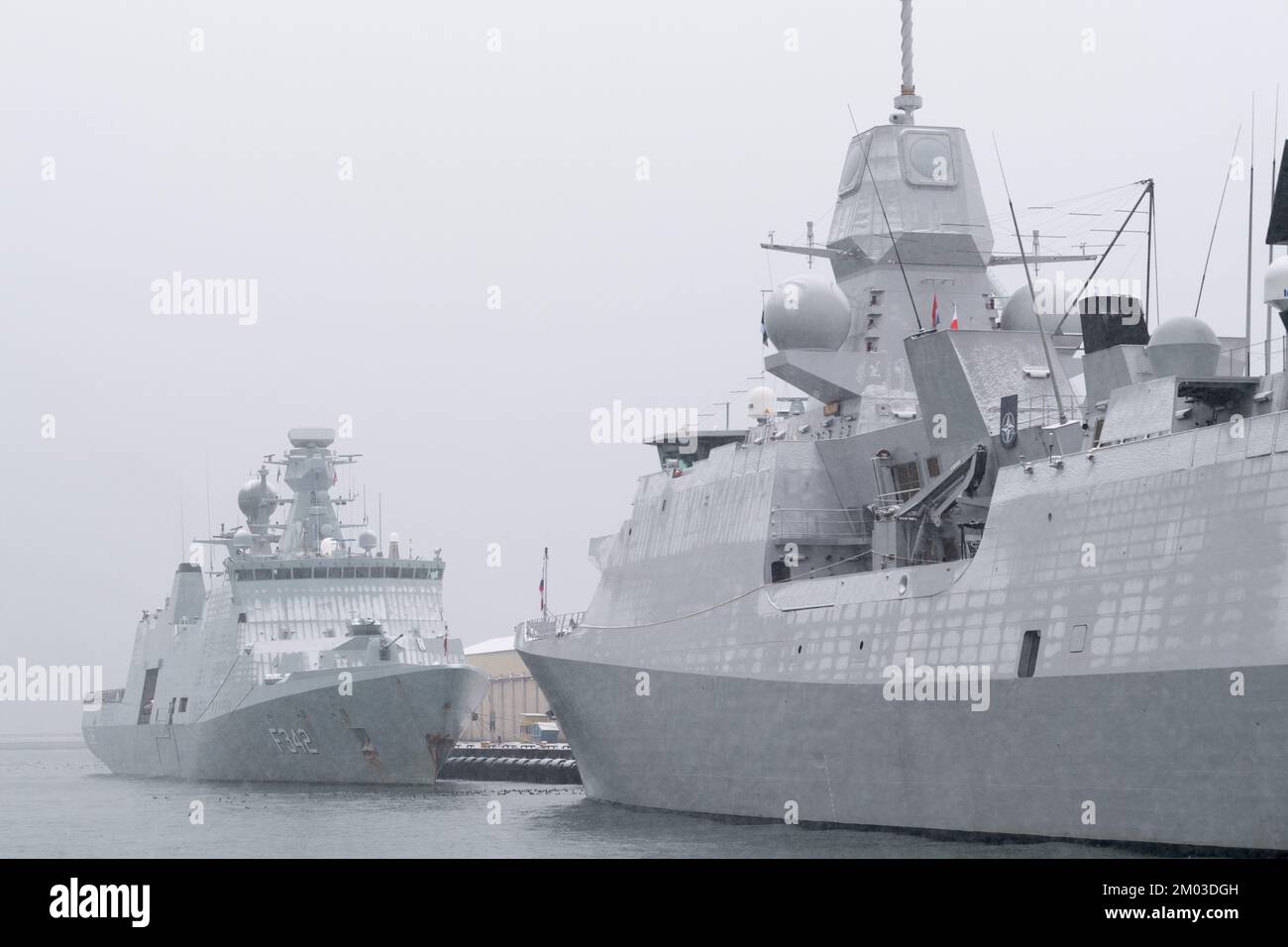 Gdynia, Poland. 3rd December 2022. HDMS Esbern Snare F342, Danish Absalon-class frigate and HNLMS Tromp F803, Dutch De Zeven Provinciën-class frigate of the Standing NATO Maritime Group One SNMG1 © Wojciech Strozyk / Alamy Live News Stock Photo