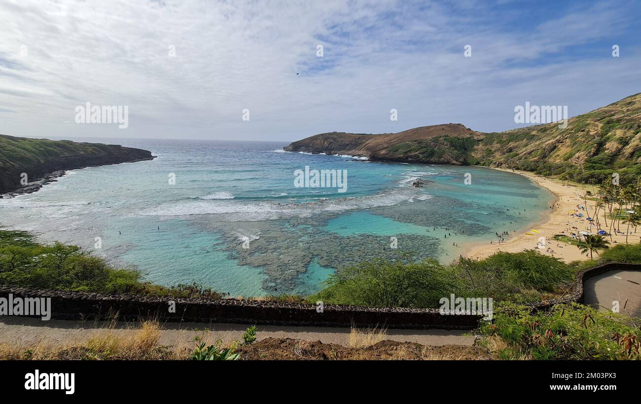 Aerial view hanauma bay oahu hi-res stock photography and images - Alamy