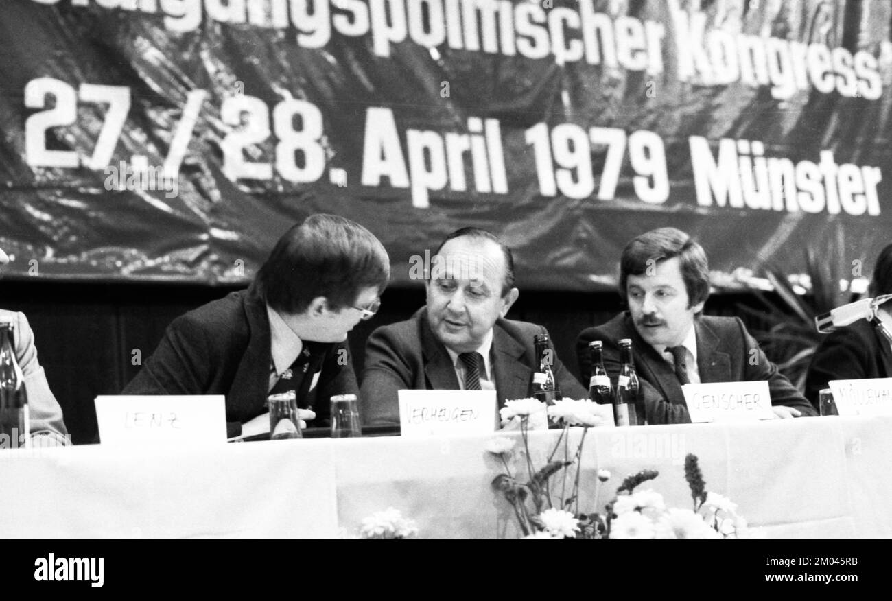 Defence policy congress of the Free Democratic Party (FDP) on 27.4.1979 in Muenster.Guenter Verheugen, Hans-Dietrich Genscher, Juergen Moellemann f.l, Stock Photo