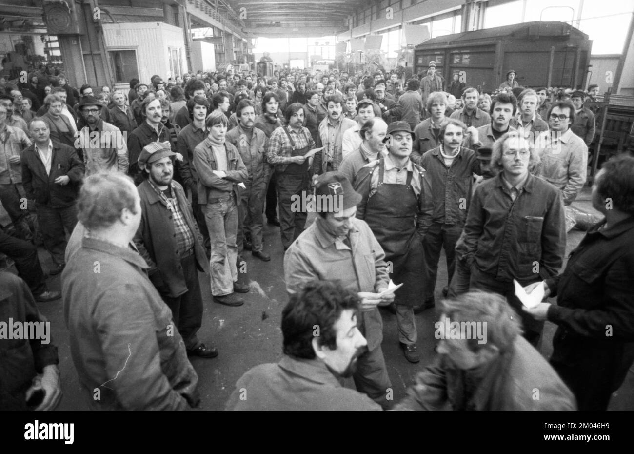 Warning strike by IG Metall in the collective bargaining dispute at Orenstein & paddock on 05.03.1981 in Dortmund, Germany, Europe Stock Photo
