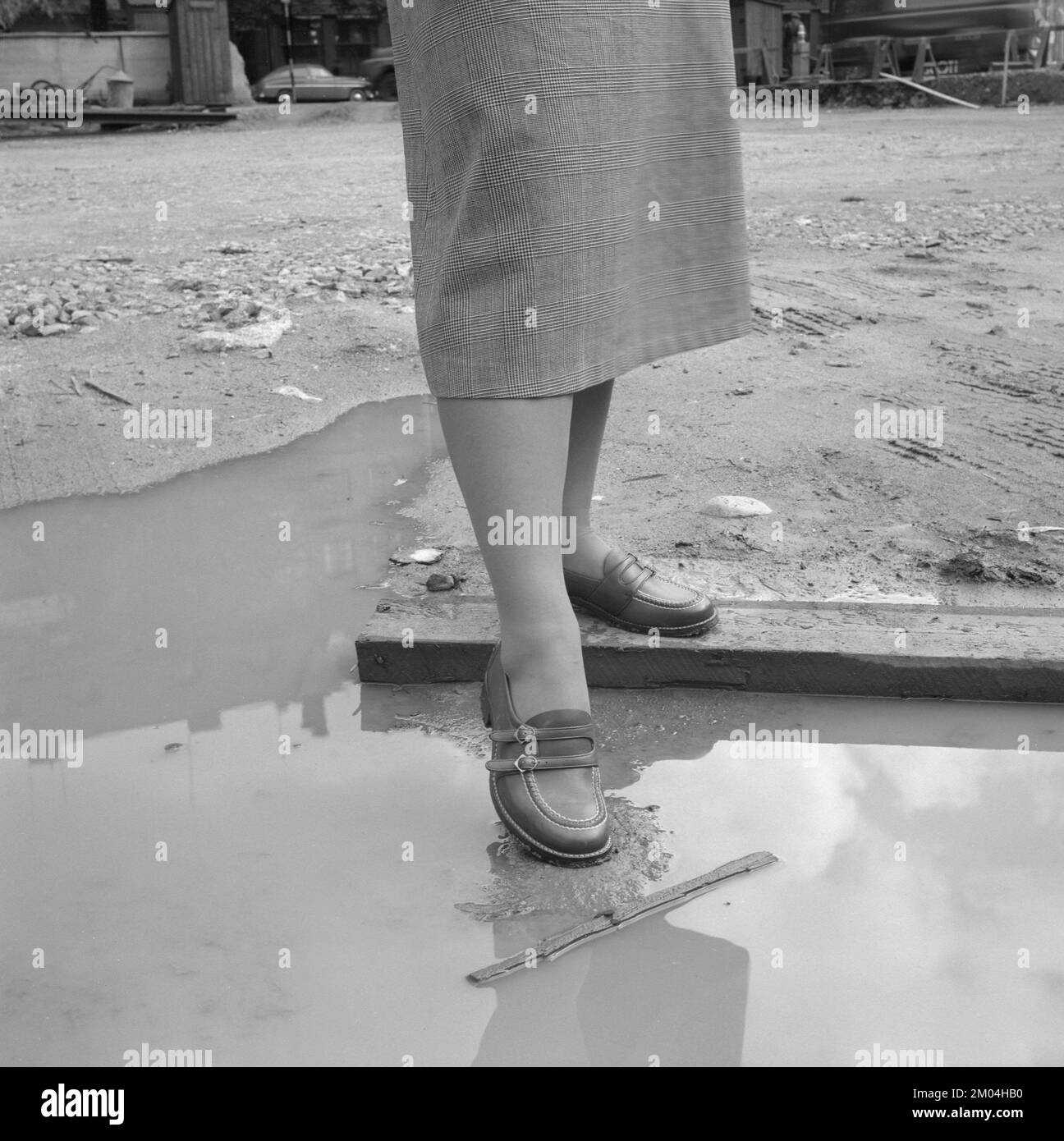 Women s Fashion In The 1950s A Woman Wearing The Shoe Fashion Of Year women-s-fashion-in-the-1950s-a-woman-wearing-the-shoe-fashion-of-year