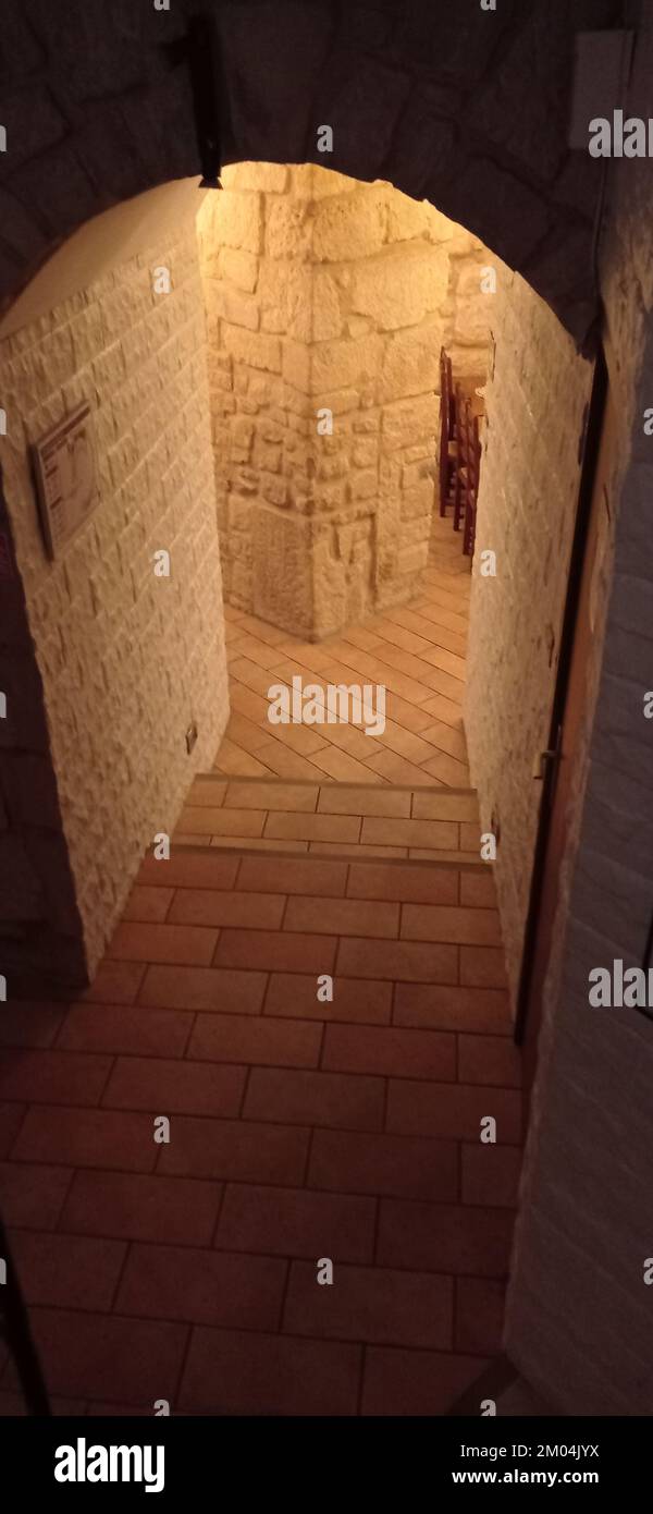 KRYPTA KOSCIOLA POLSKIEGO POD WEZWANIEM WNIEBOWSTAPIENIA MATKI BOZEJ W