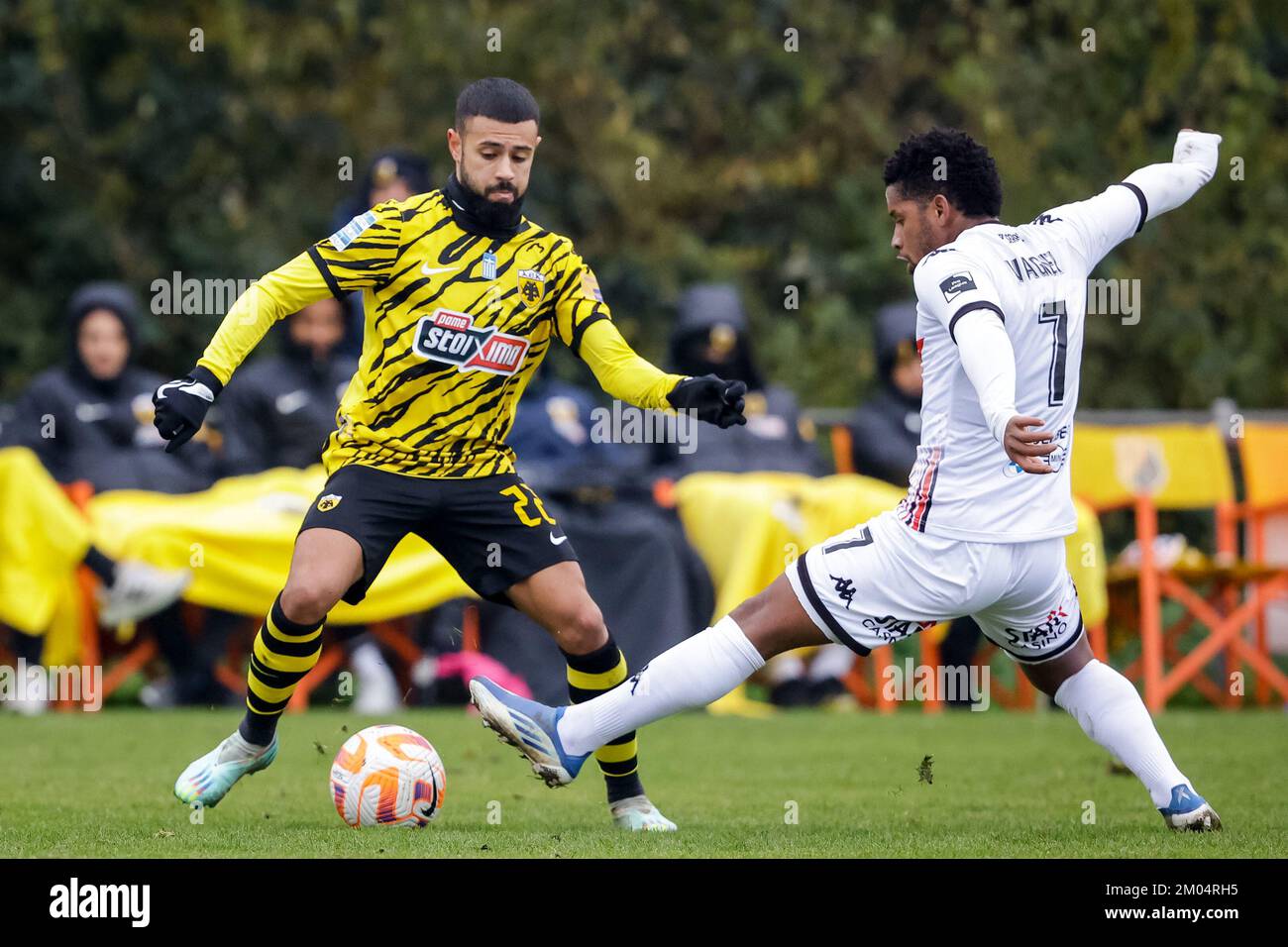 BURGH-HAAMSTEDE, NETHERLANDS - DECEMBER 4: Paolo Fernandes of AEK Athens dribbles with the ball during the Friendly match between AEK Athens and RFC Seraing at Sportpark van Zuijen on December 4, 2022 in Burgh-Haamstede, Netherlands (Photo by Broer van den Boom/Orange Pictures) Stock Photo