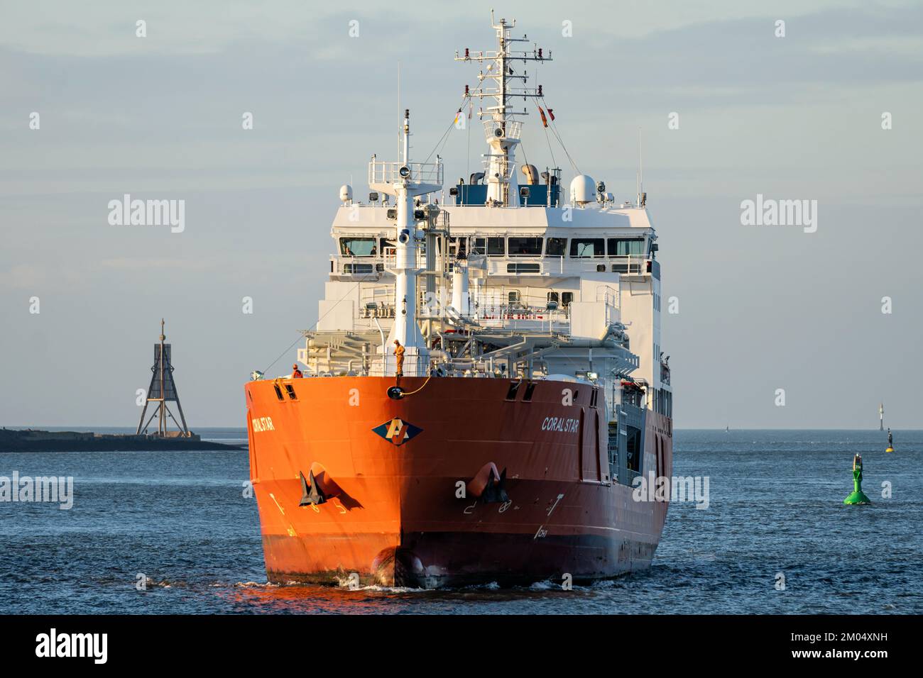 LNG carrier CORAL STAR on the river Elbe Stock Photo
