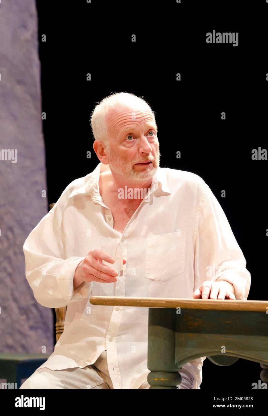 Ian McDiarmid (Edward) in THE FAITH MACHINE by Alexi Kaye Campbell at the Jerwood Theatre Downstairs, Royal Court Theatre, London SW1  31/08/2011  design: Mark Thompson  lighting: Neil Austin  director: Jamie Lloyd Stock Photo