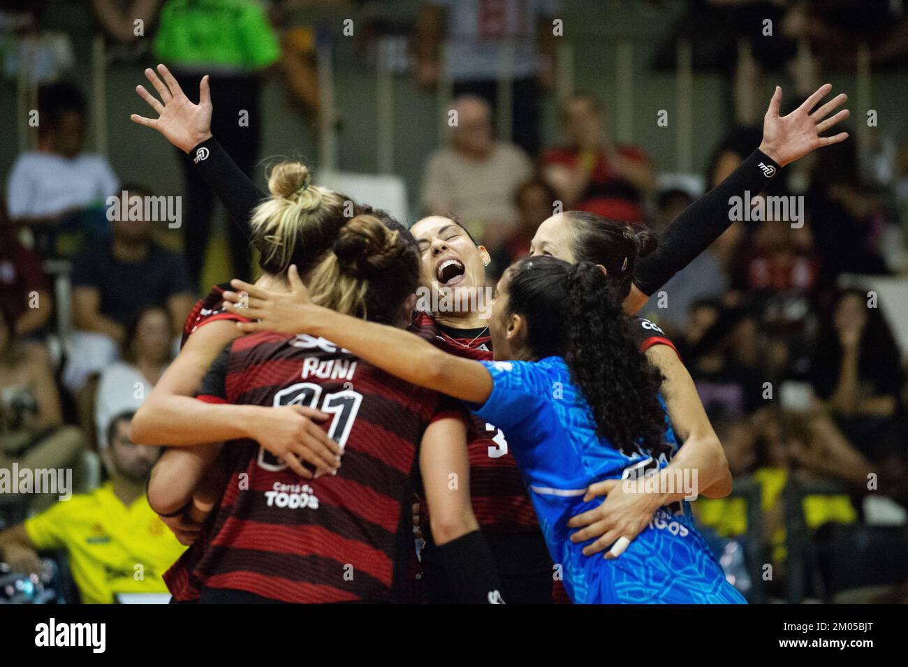 Rio De Janeiro, Brazil. 03rd Dec, 2022. Game between Sesc Flamengo and Esporte Clube Pinheiros in the eighth round of the Volleyball Women's Super League, held at the Tijuca Tênis Clube Gym in the city of Rio de Janeiro, RJ. Credit: Renato Assis/FotoArena/Alamy Live News Stock Photo