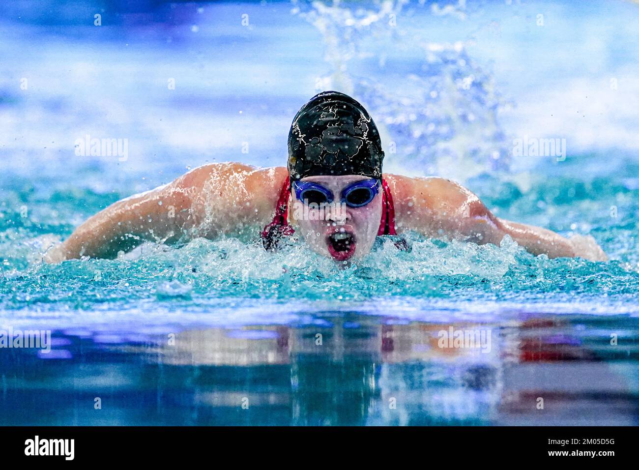 ROTTERDAM, NETHERLANDS - DECEMBER 4: Milou van Winkel competing in the Women, 50m Butterfly, Finals during the RQM Rotterdam Qualification Meet - Day 4 at Zwemcentrum Rotterdam on December 4, 2022 in Rotterdam, Netherlands (Photo by Jeroen Meuwsen/Orange Pictures) Stock Photo