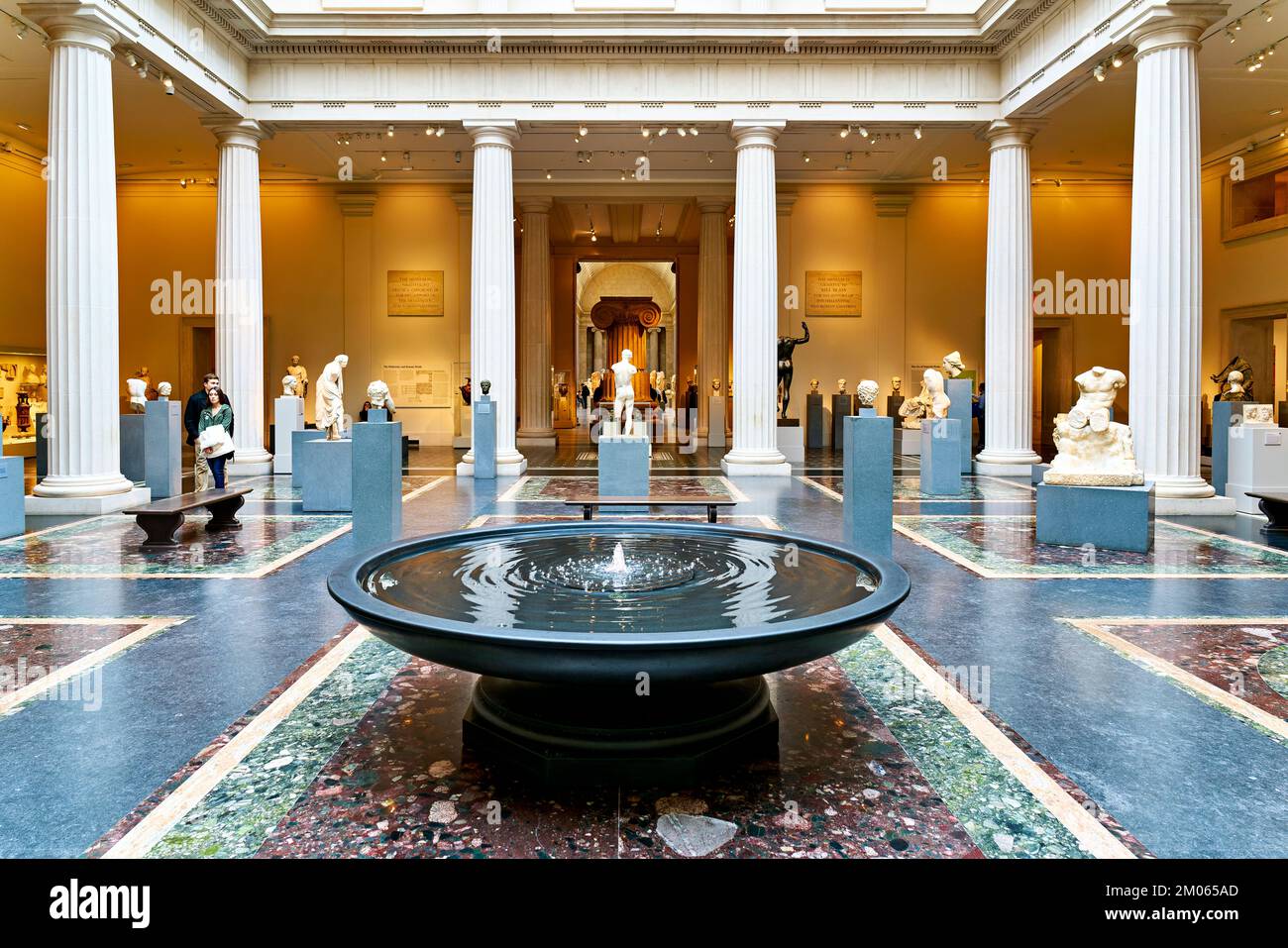 New York. Manhattan. United States. The Metropolitan Museum of Art. Leon Levy and Shelby White Court. Greek and Roman Galleries Stock Photo