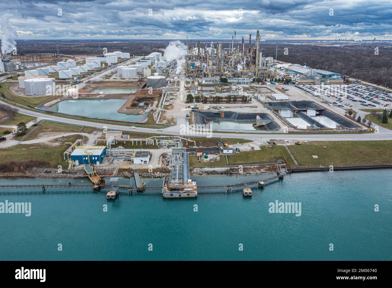 Suncor Sarnia Refinery produces petrol gasoline, kerosene, jet, and diesel fuels in Canada on the shore of the St. Clair River / Great Lakes Region Stock Photo