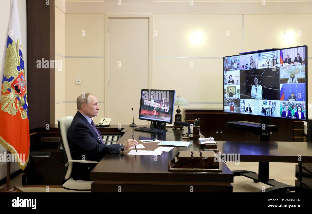 Moscow, Russia. 02 December, 2022. Russian President Vladimir Putin holds a videoconference with disability advocates and civil society groups on the International Day of Persons with Disabilities from the official residence of Novo-Ogaryovo, December 2, 2022 in Moscow Oblast, Russia. Credit: Mikhail Metzel/Kremlin Pool/Alamy Live News Stock Photo