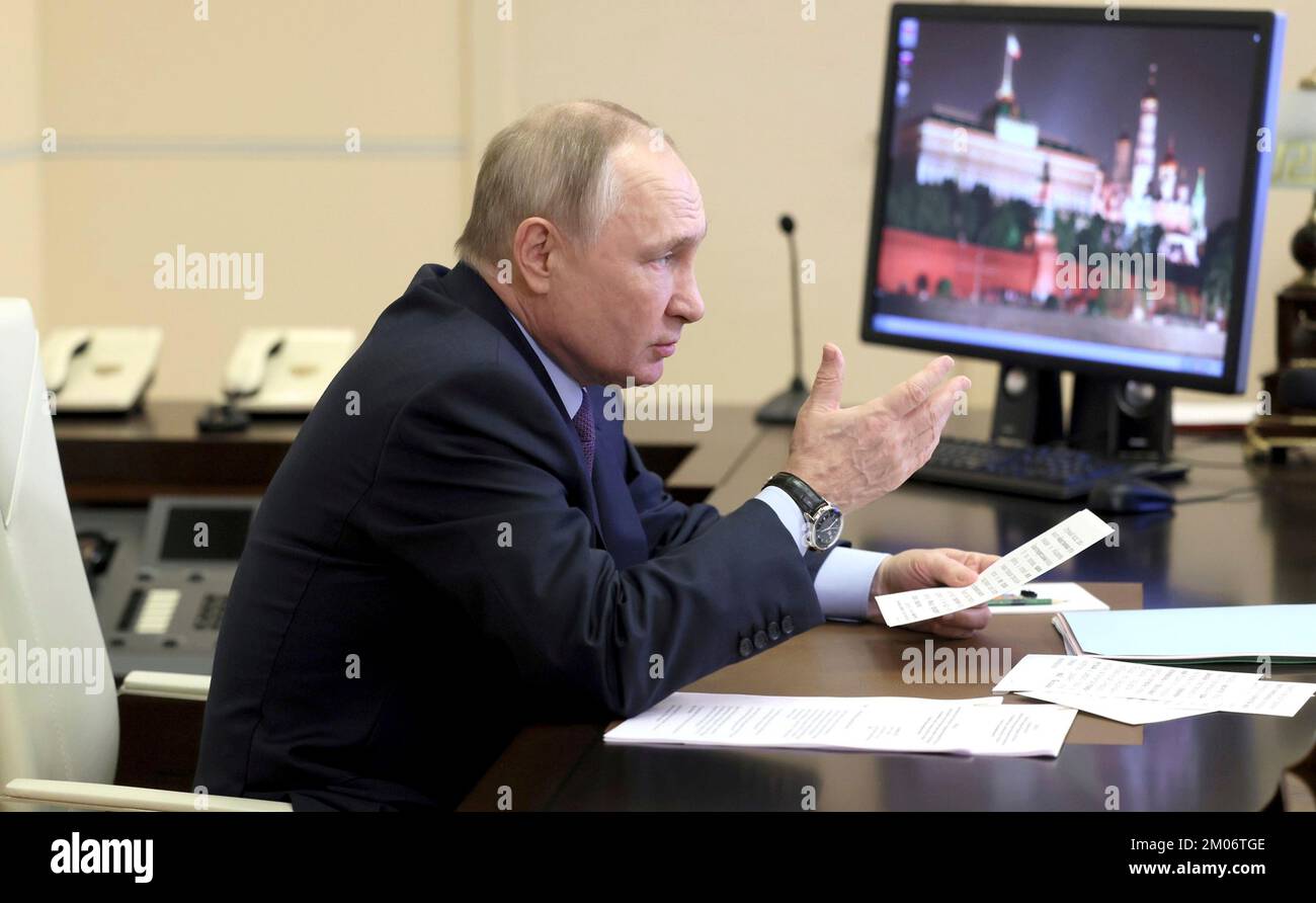 Moscow, Russia. 02 December, 2022. Russian President Vladimir Putin holds a videoconference with disability advocates and civil society groups on the International Day of Persons with Disabilities from the official residence of Novo-Ogaryovo, December 2, 2022 in Moscow Oblast, Russia. Credit: Mikhail Metzel/Kremlin Pool/Alamy Live News Stock Photo