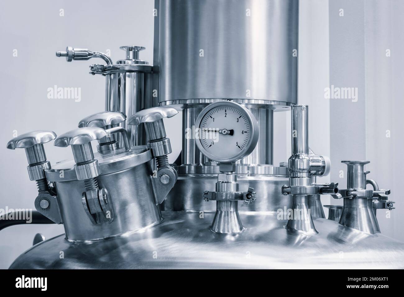 Chemical pharmaceutical laboratory equipment, equipment for medical
