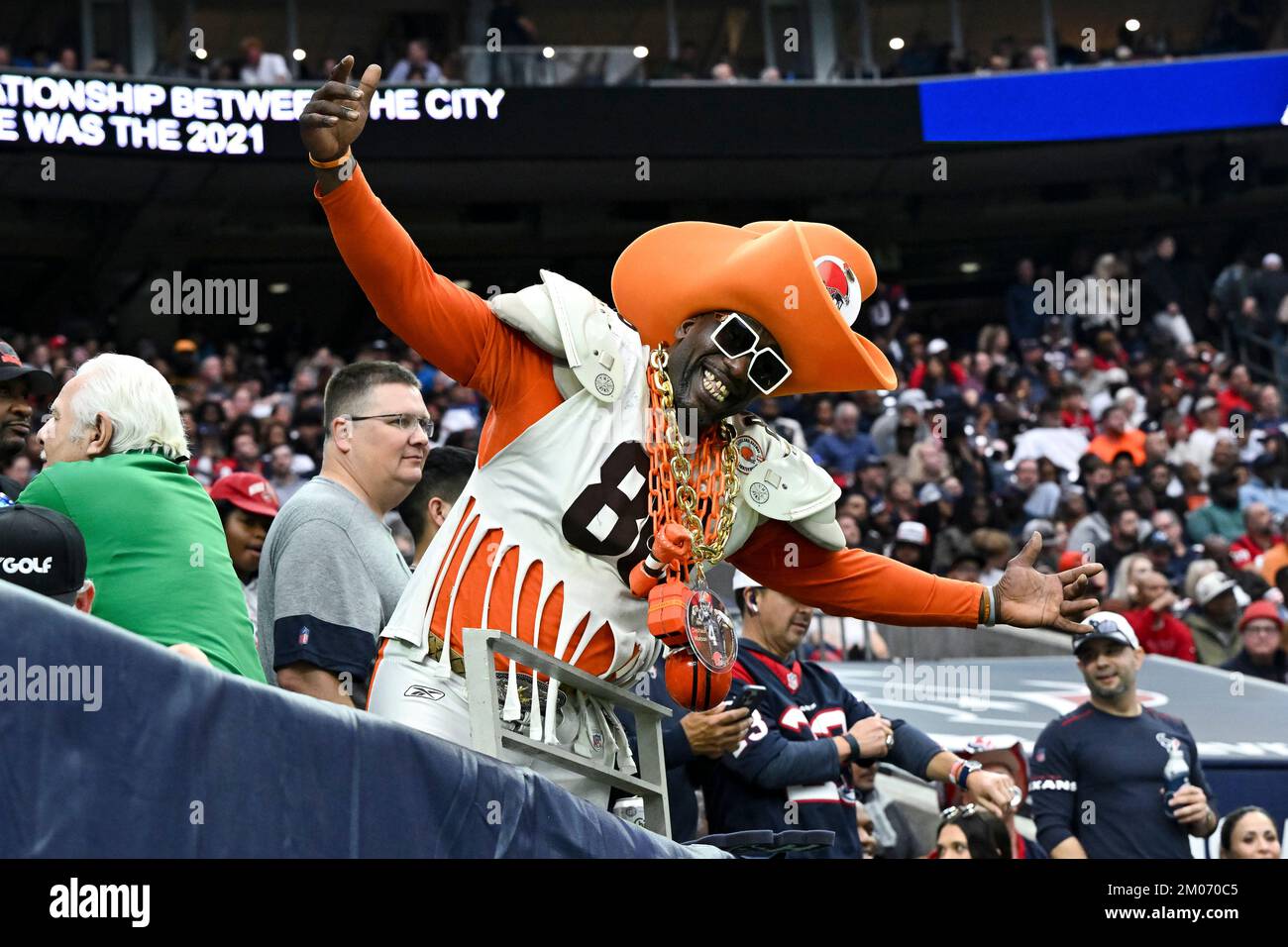 Houston, Texas, USA. 4th Dec, 2022. Cleveland Browns fans poses for a picture during the fourth quarter against the Houston Texans at NRG Stadium. Mandatory Credit: Maria Lysaker-ZUMA Press (Credit Image: © Maria Lysaker/ZUMA Press Wire) Credit: ZUMA Press, Inc./Alamy Live News Stock Photo
