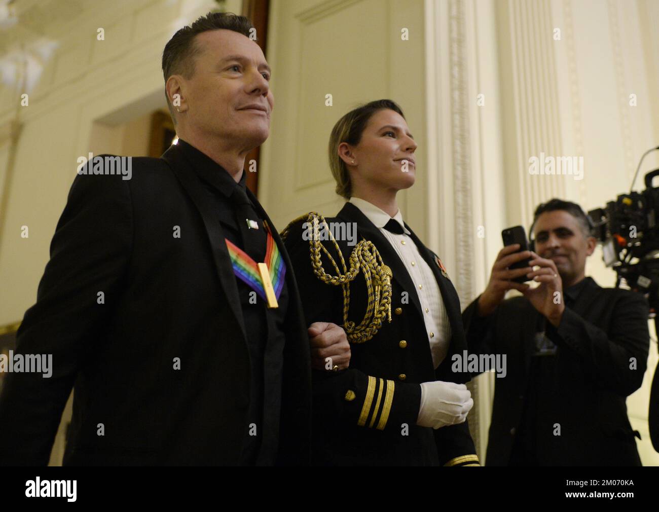 Washington, United States. 04th Dec, 2022. U2 band member Larry Mullen arrives at a reception for Kennedy Center Honorees in the East Room of the White House in Washington, DC on Sunday, December 4, 2022. The Honorees are George Clooney, Singer Gladys Knight, singer-songwriter Amy Grant, Knight, composer Tania Leon, and Irish rock band U2. Credit: UPI/Alamy Live News Stock Photo