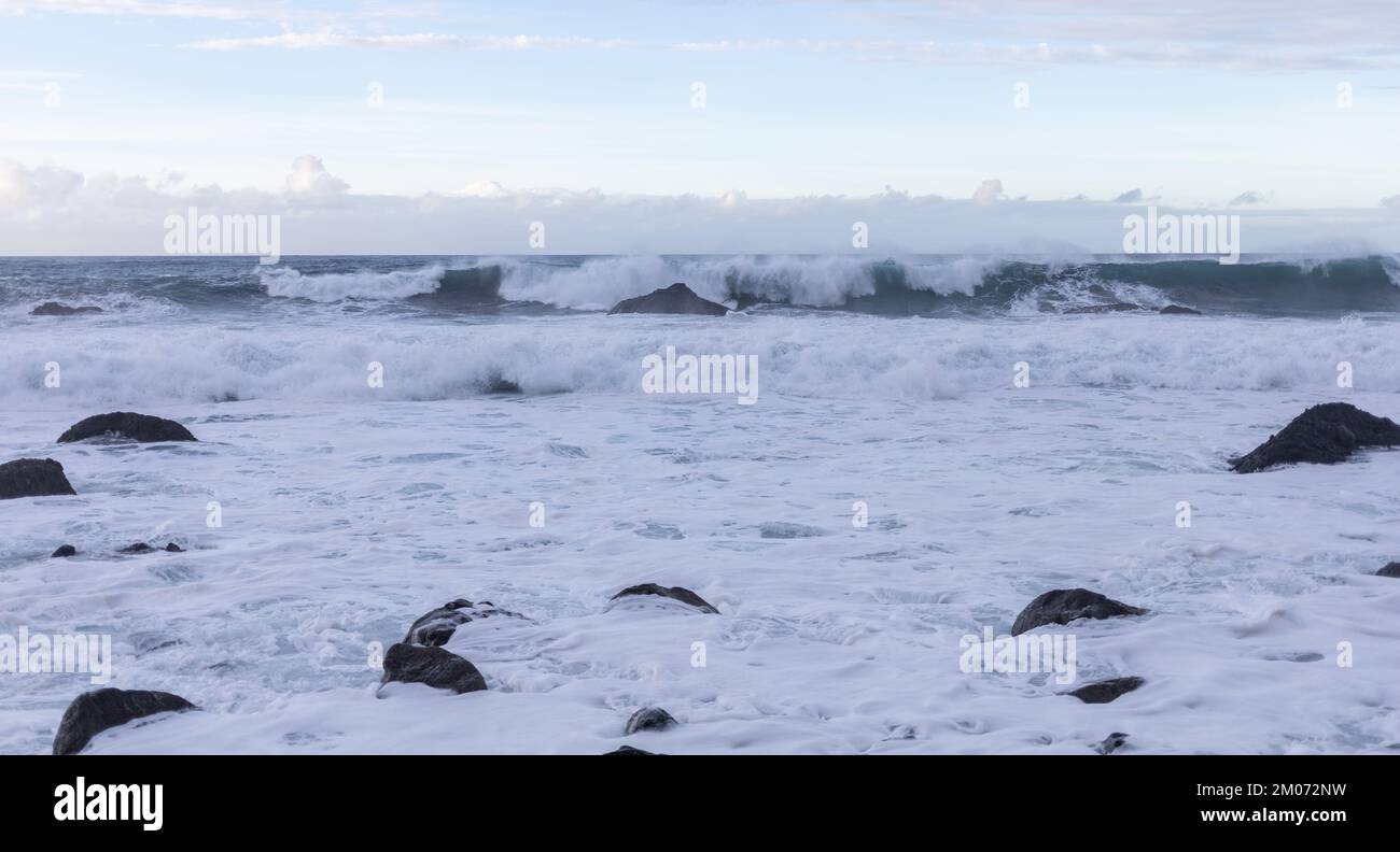Stormy sea foam hi-res stock photography and images - Alamy