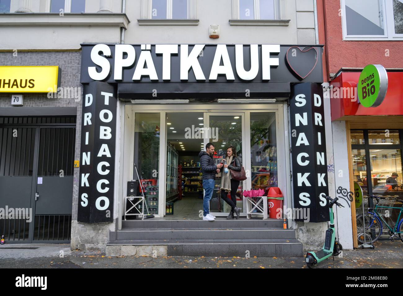 Spätkauf, Mehringdamm, Kreuzberg, Friedrichshain-Kreuzberg, Berlin, Deutschland Stock Photo