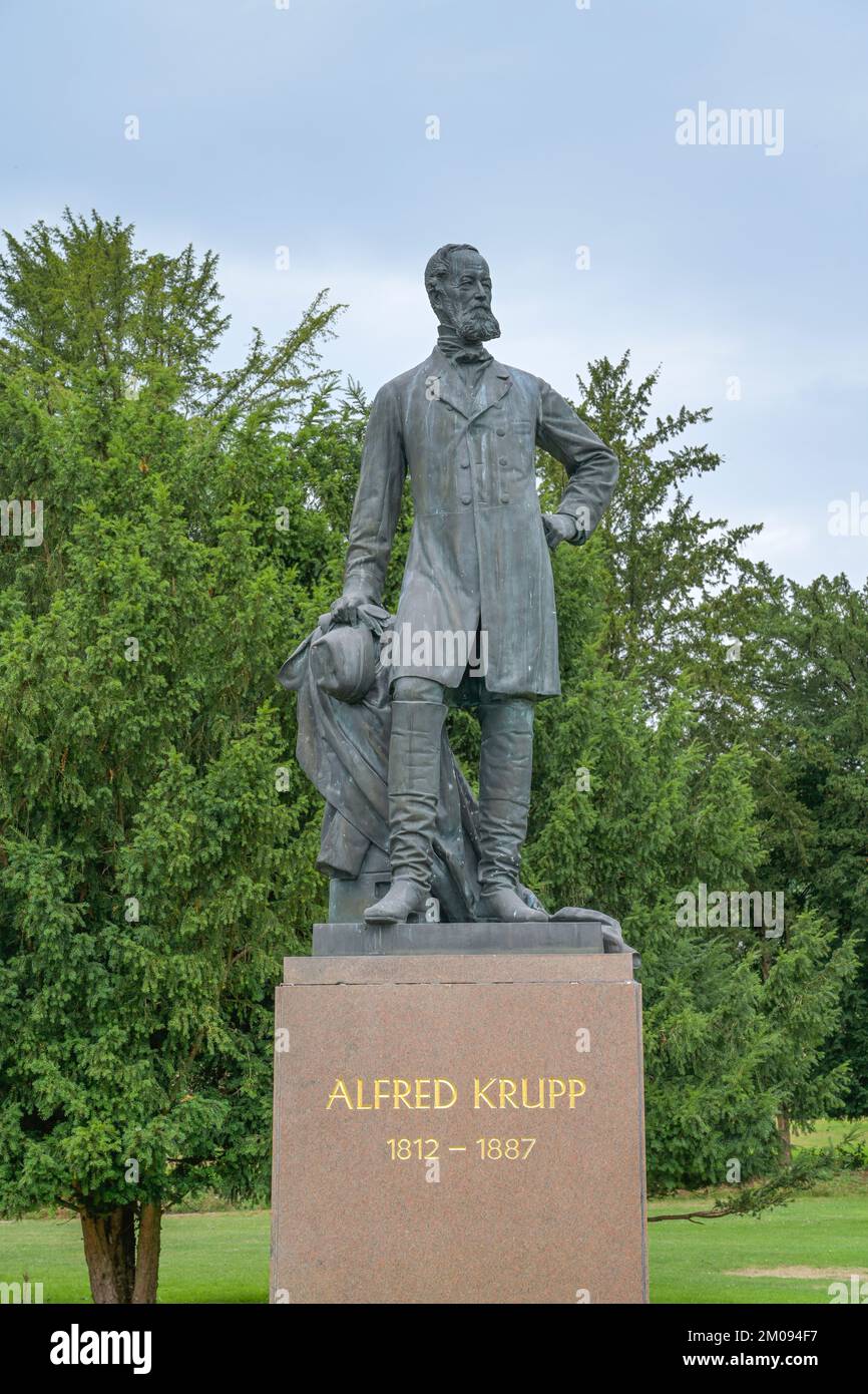 Denkmal Bronzestatue Alfred Krupp, Hügelpark, Essen, Nordrhein ...