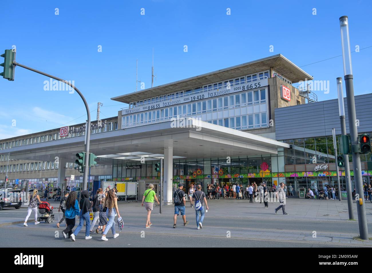 Hauptbahnhof, Essen, NordrheinWestfalen, Deutschland Stock Photo Alamy