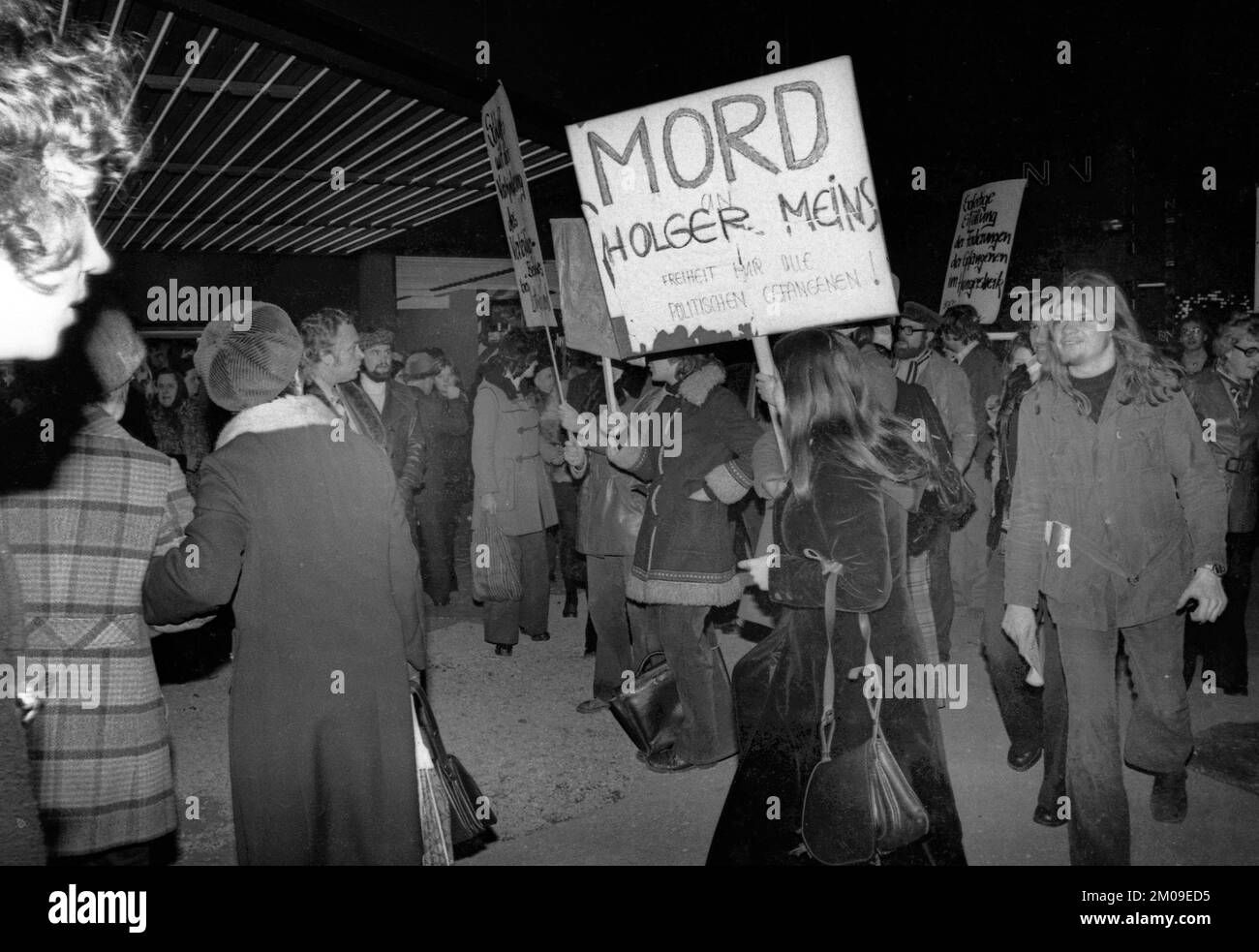 Left-wing sympathisers of the Red Army Faction (RAF) protesting in Dortmund on 13.11.1974 after the death following the hunger strike of Holger Meins Stock Photo