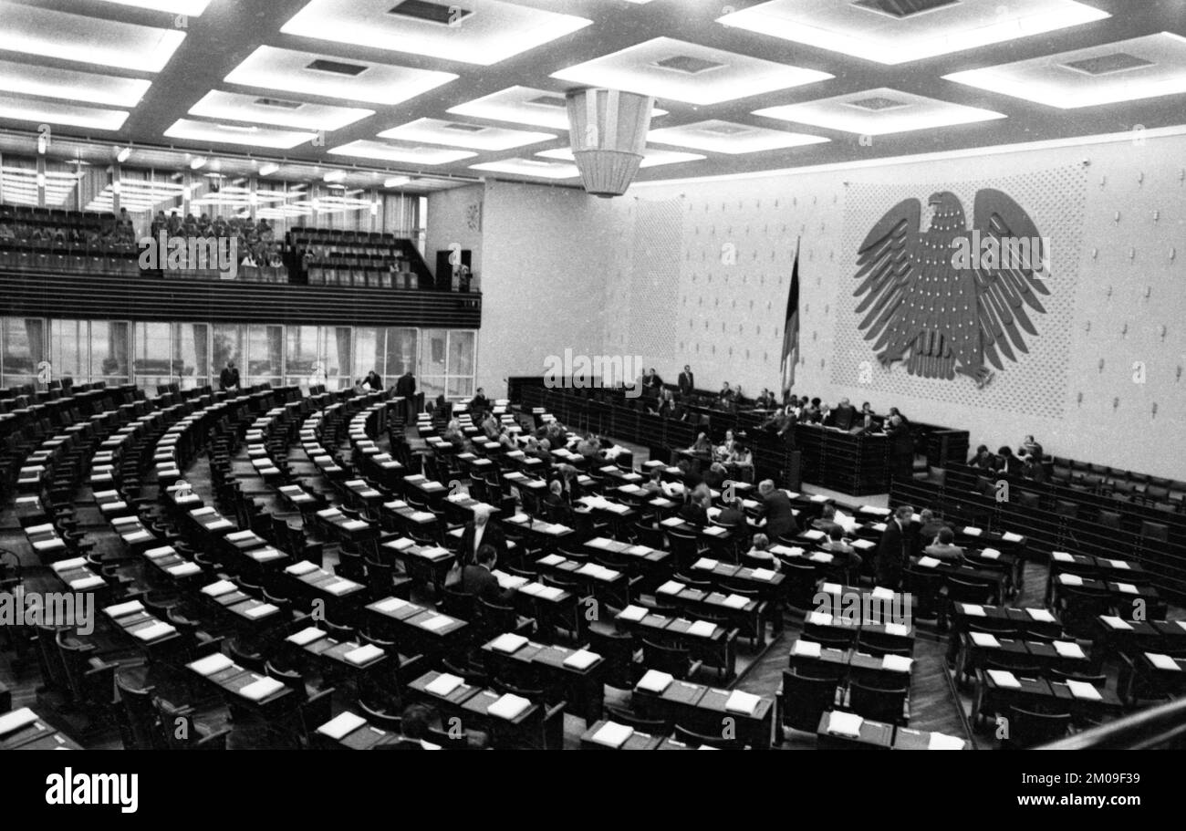 The German Bundestag with the debate on the Radical Decree on 15.11.1974 in Bonn, Germany, Europe Stock Photo