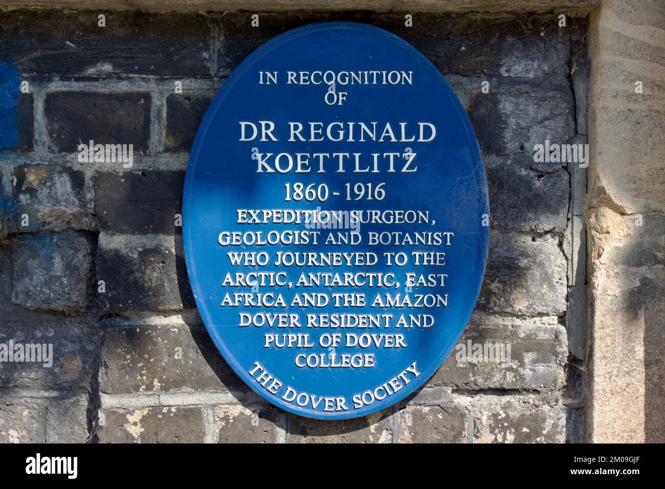 Blue plaque for Dr Reginald Koettlitz by the Dover Society Stock Photo