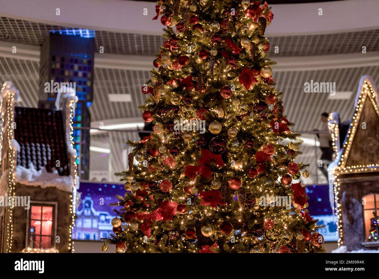 Christmas tree in the mall hi-res stock photography and images - Alamy