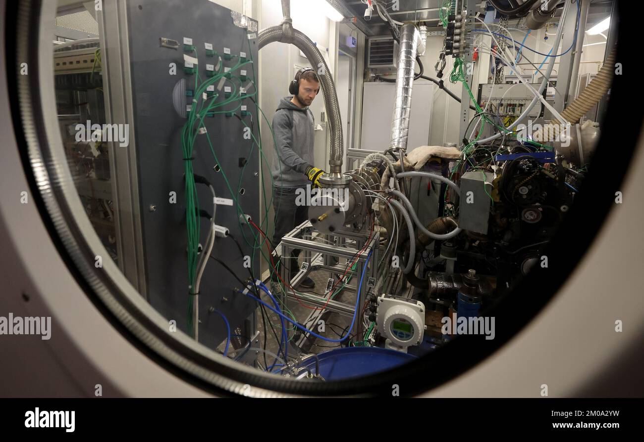 Jet Engine Test Frame Aircraft engine test stand hi-res stock photography and images - Alamy