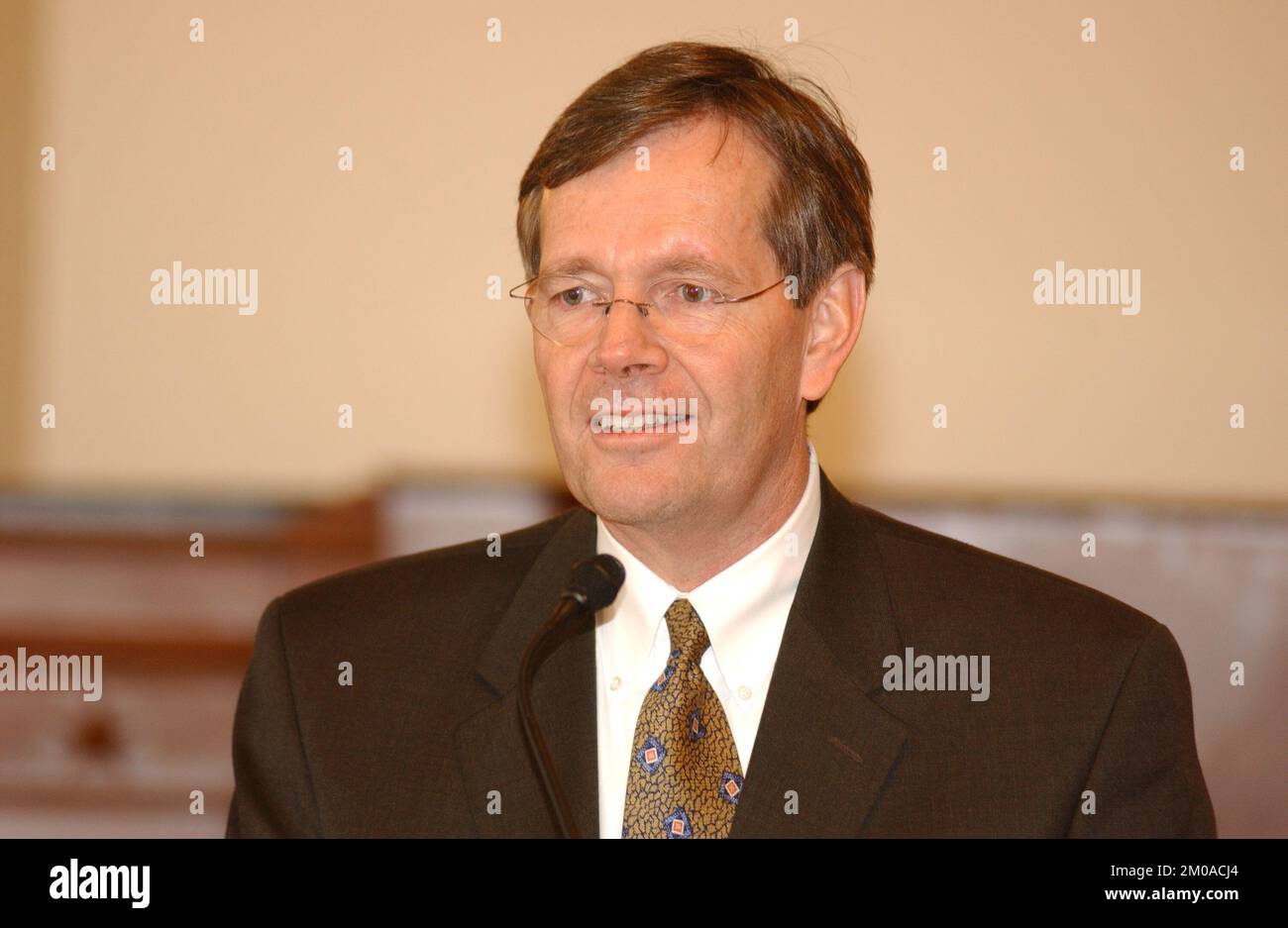 Mike Leavitt addresses Garden Club , Environmental Protection Agency